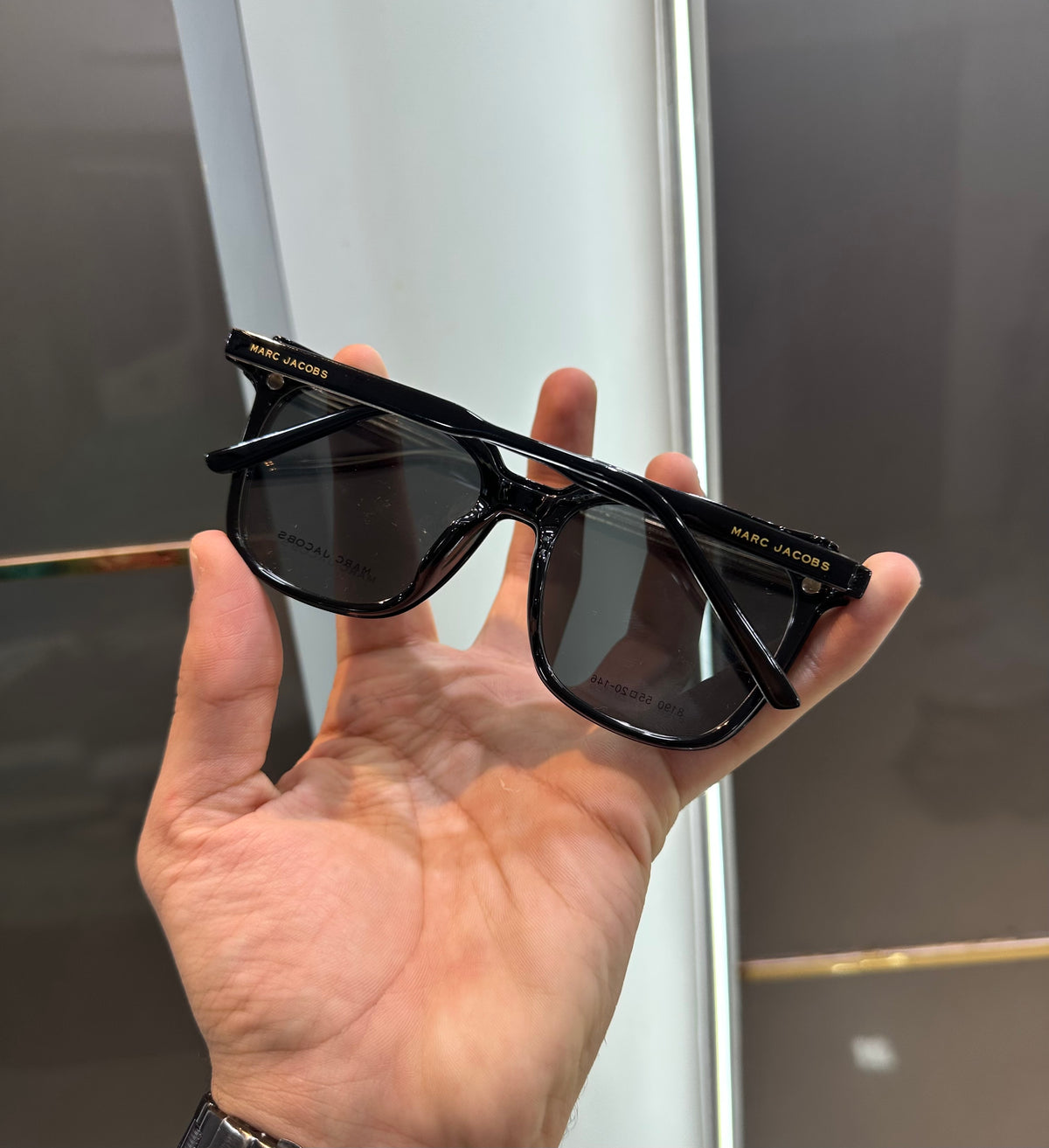 Marc Jacobs All Black Convertible Shade Attachment 8190