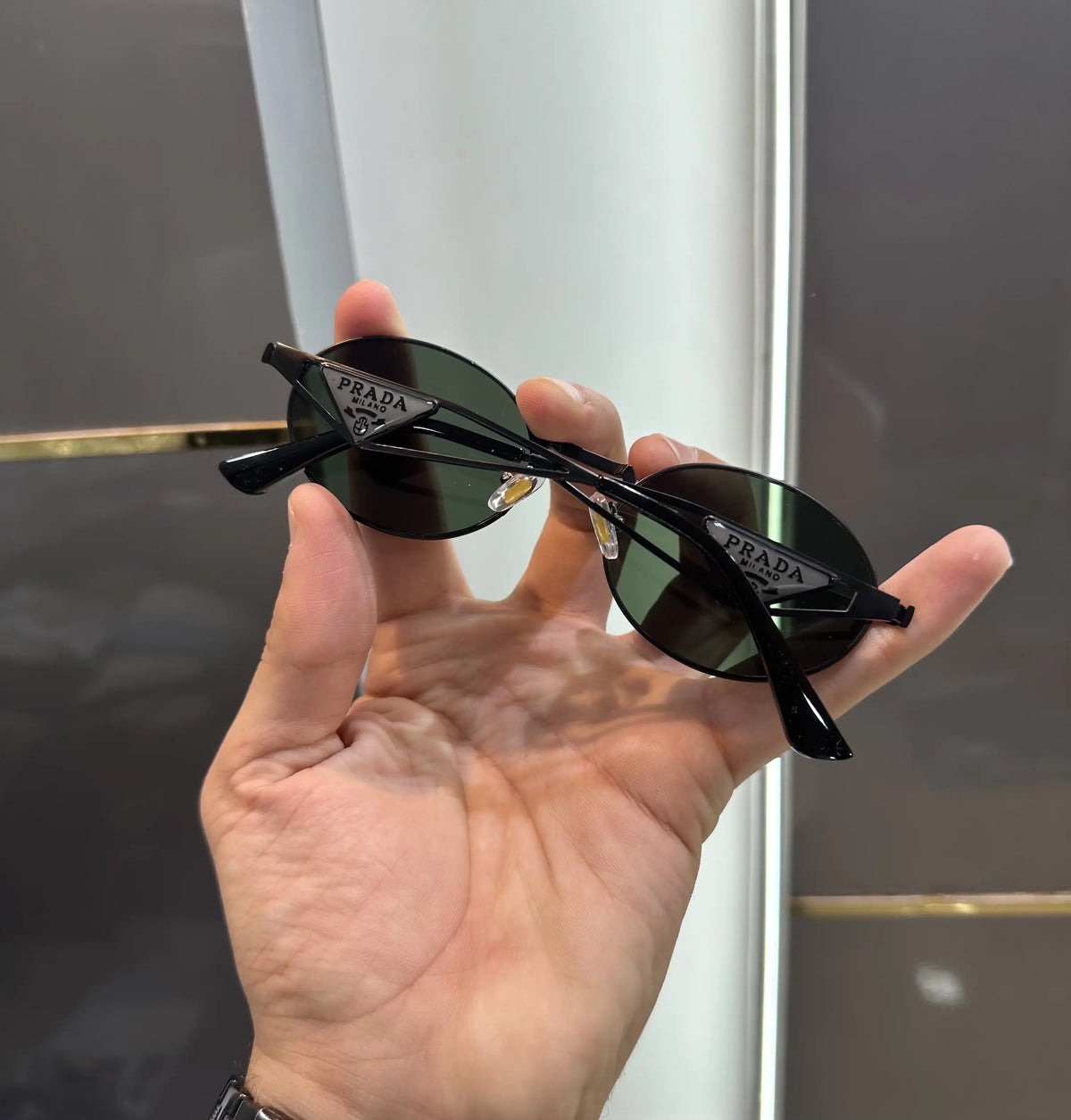 Prad a Gunmetal Green Milano Premium Shade 182