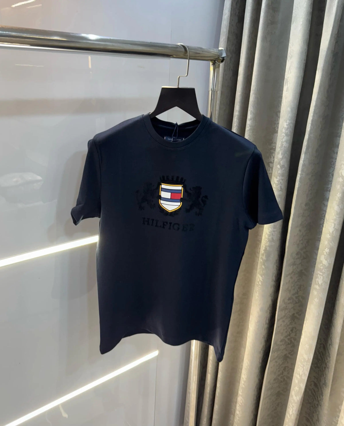 Tomm y Hilfiger Navy Blue Printed Premium T-Shirt