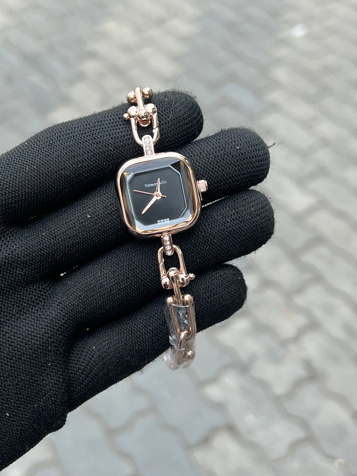 Tiffan_y & Co Gold Black