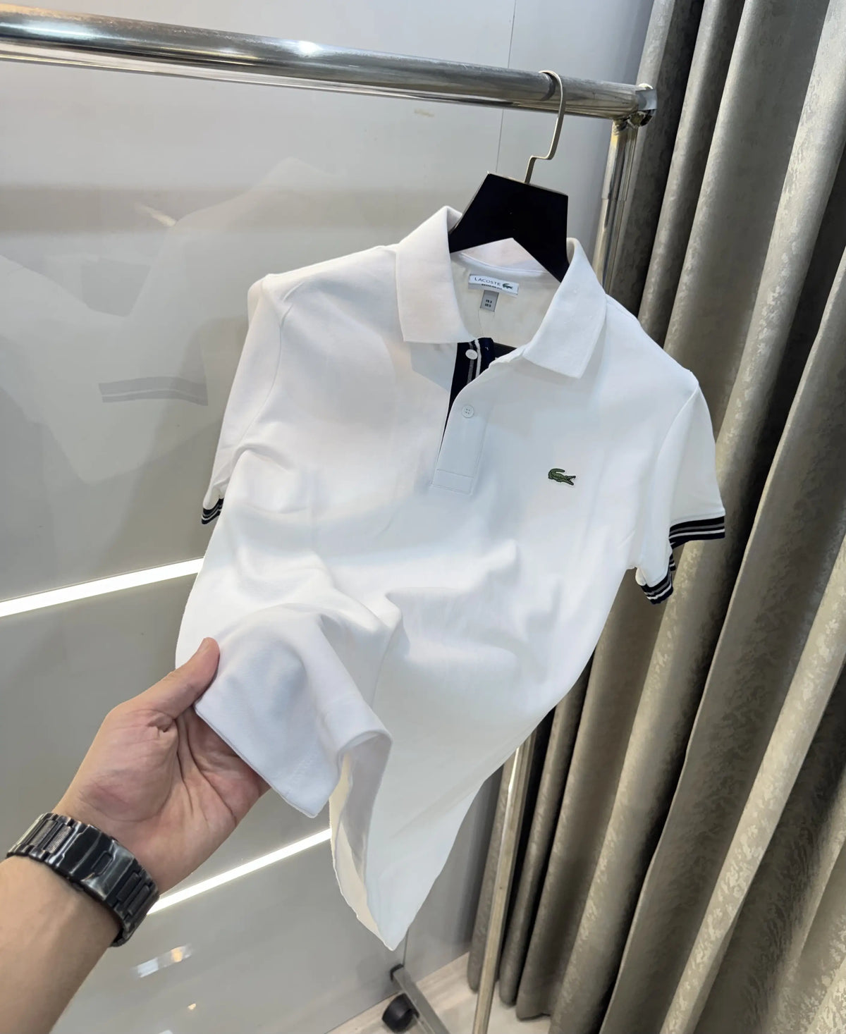 Lacost e White Embroidery Logo Premium Polo T-Shirt