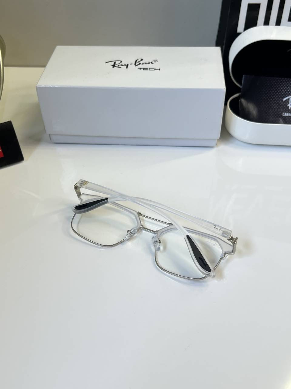 Rayban_04_Ice_White