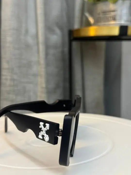 sunglass