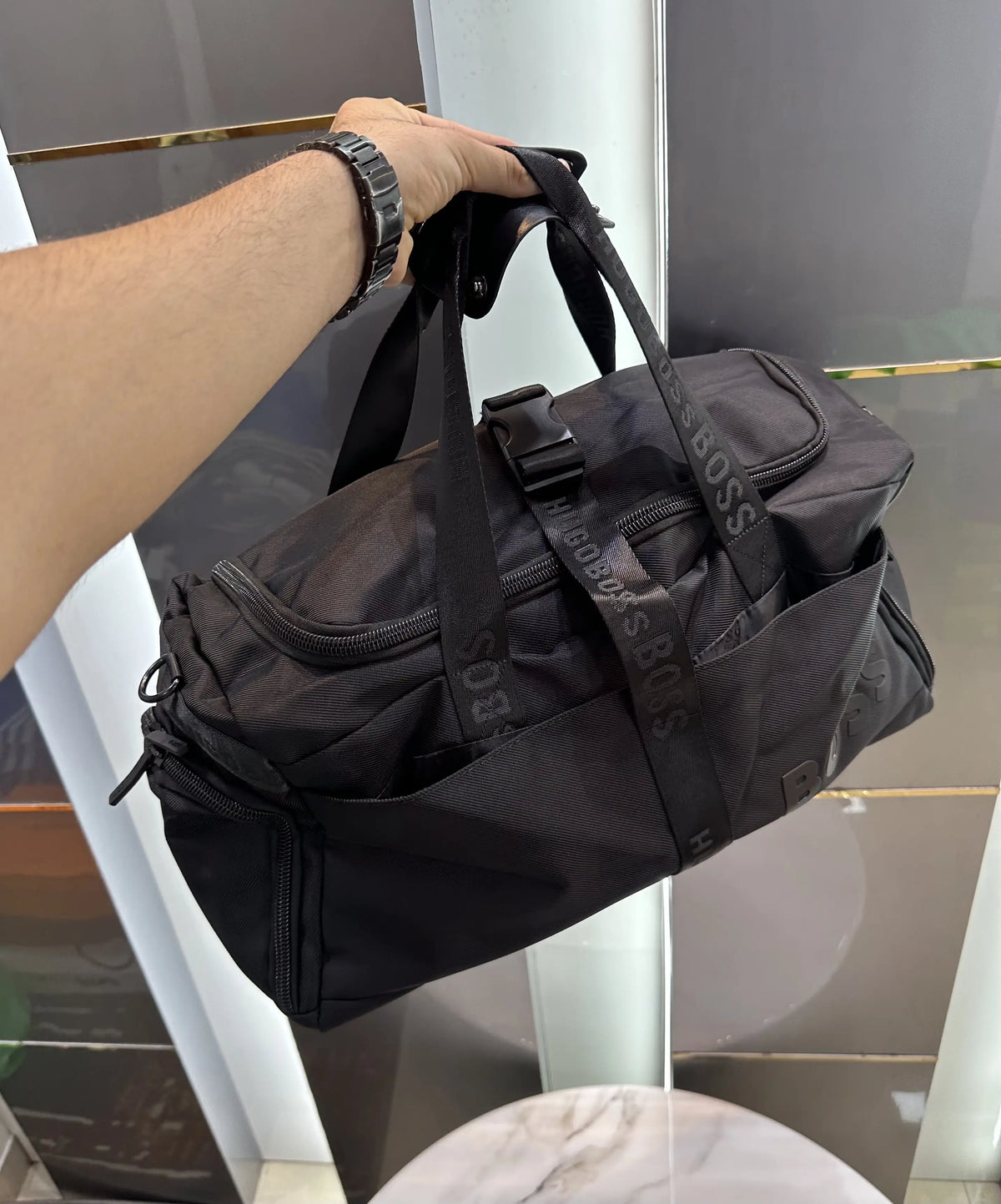 Hugo Bos s Luxury Imported Duffel Bag 18412B