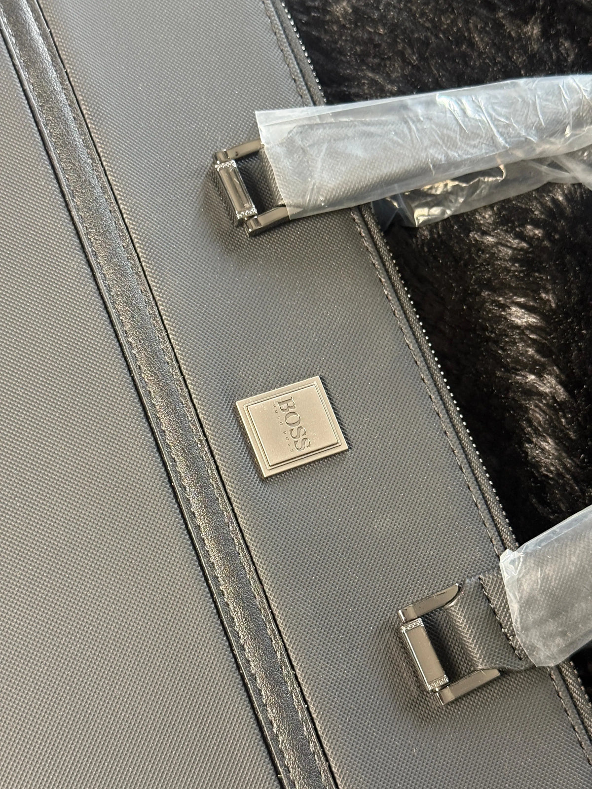 Hugo Boss structured leather document case laptop bag