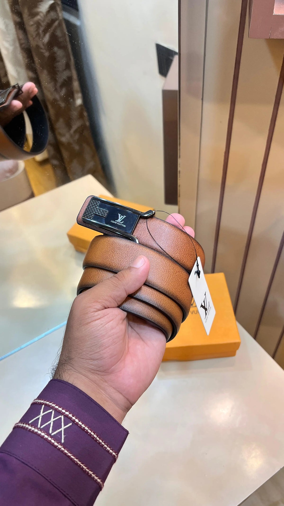 LV LOUIS VUITTON PREMIUM QUALITY IMP BELT WITH OG BOX