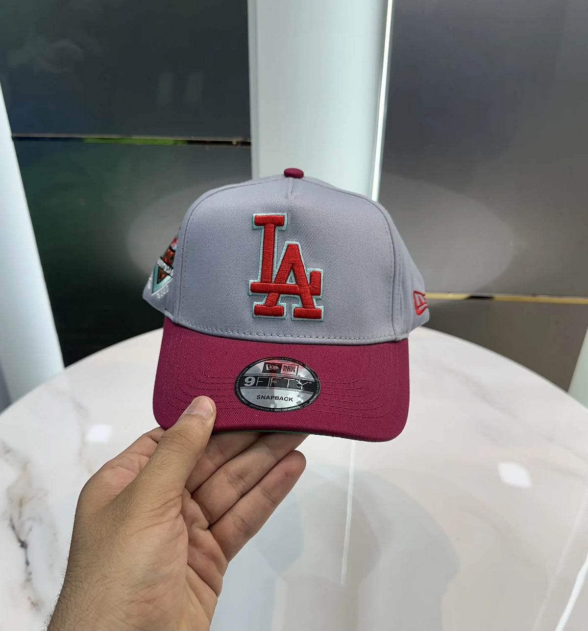 LA Grey Wine Premium Imported Cap la6543