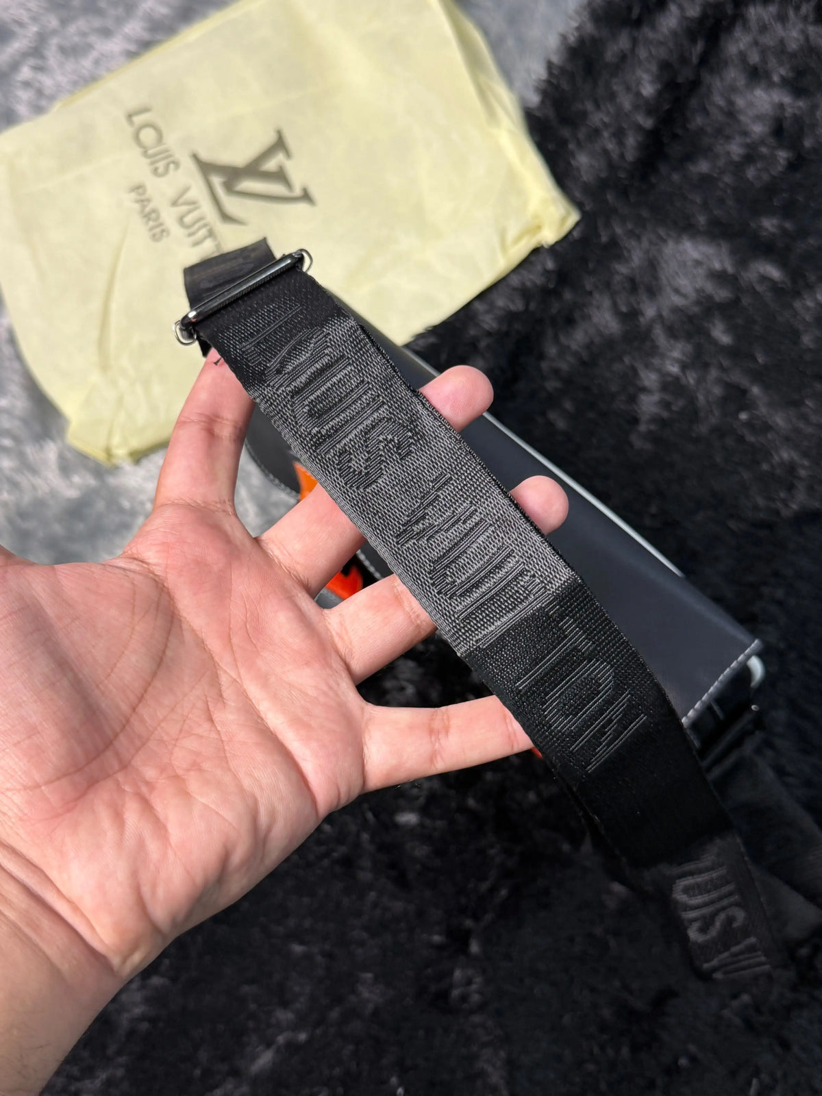 Louis Vuitton S-Cape Messenger bag