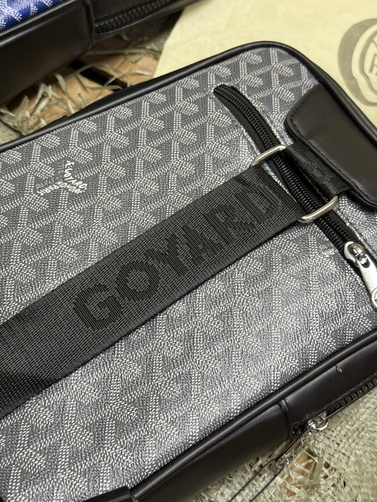 Goyard Alpin-style utility crossbody shoulder bag Grey