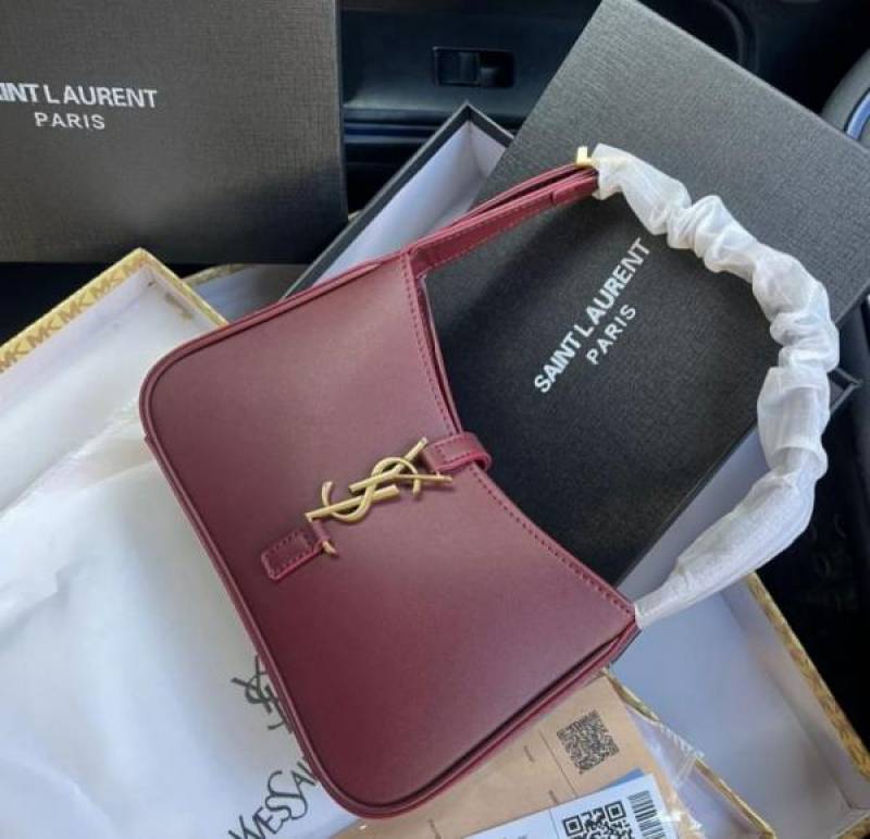 YSL SAINT LAURENT matte finish Le 5 7 leather shoulder bag with original box 748