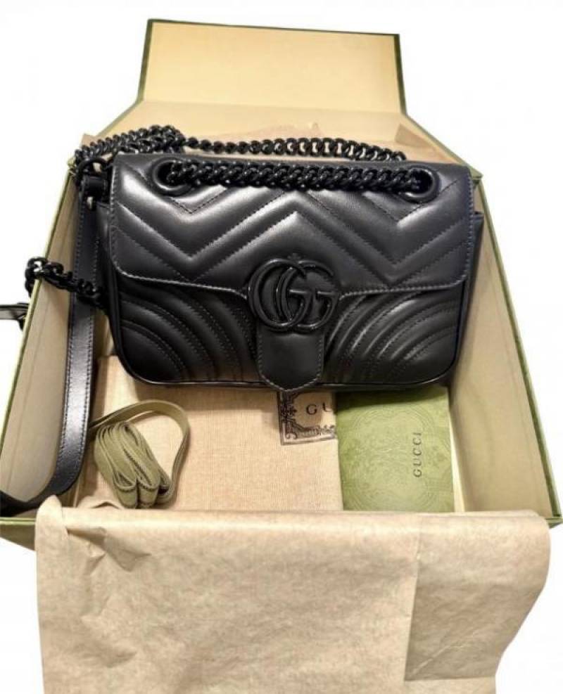 Gucc GG black mormont medium size with box 861