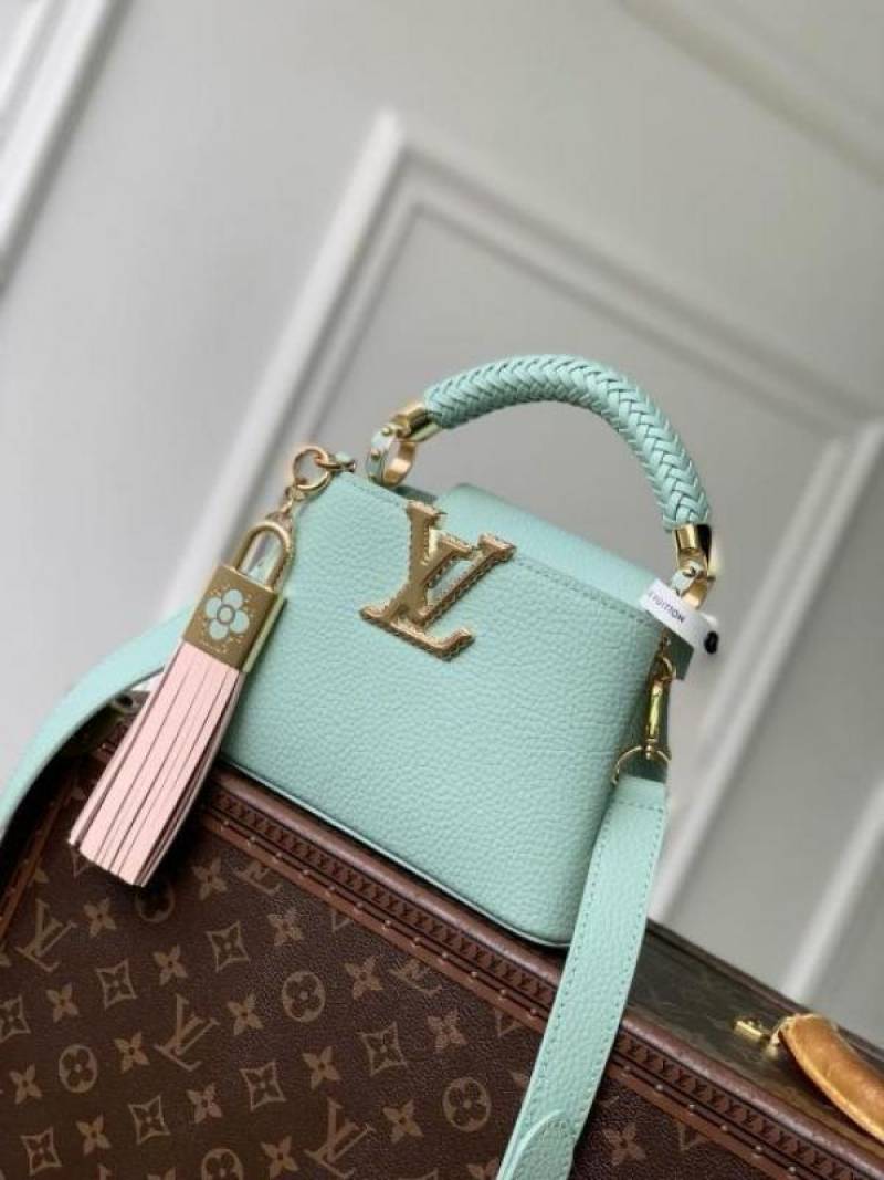 louiis vuitton capucines bb with duty free bill and double box 939