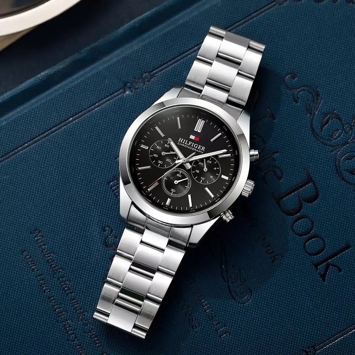 Tomm_y Hilfige_r Mason Chronograph 214