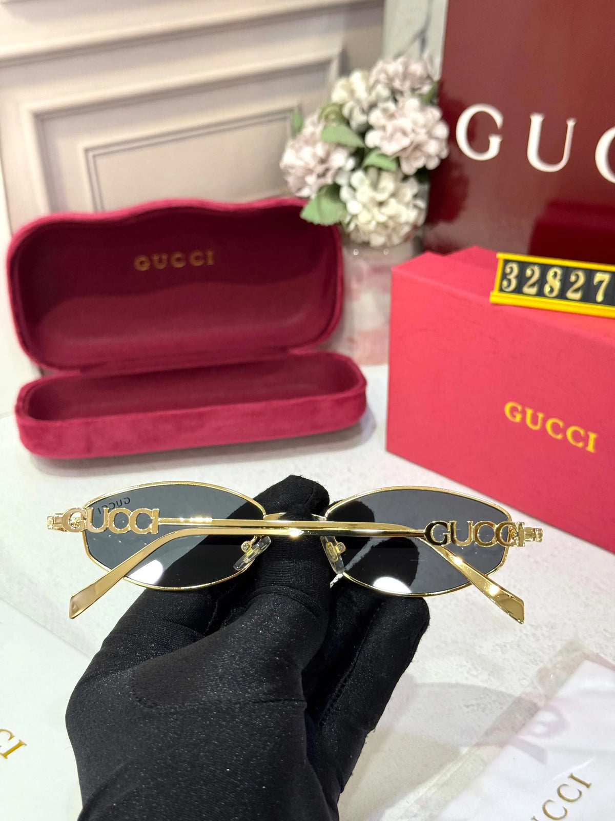 GUCCI PREMIUM LUXURY BRAND'S DESIGNER STORE SUPERHIT MODEL
