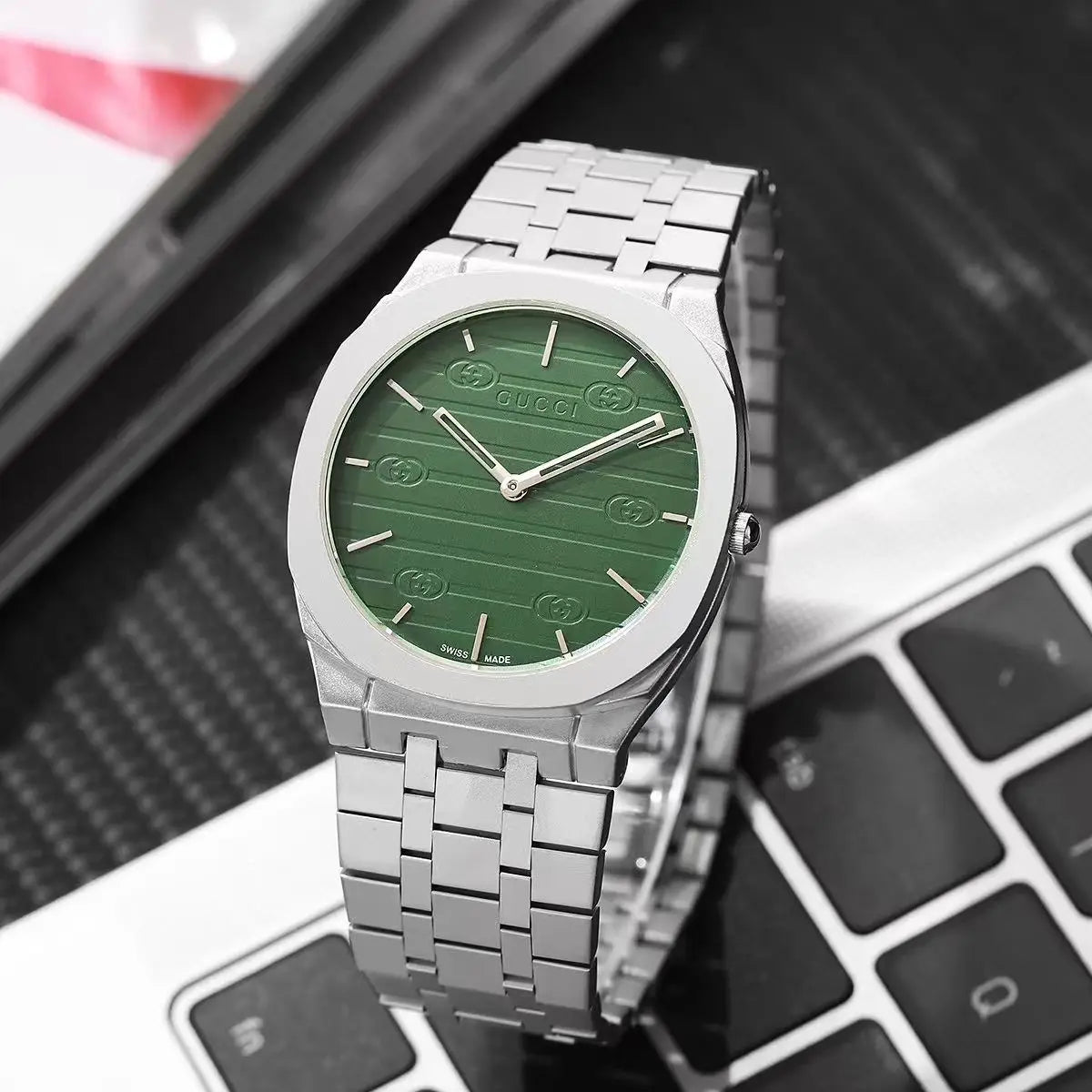 Gucc_i Slim 230