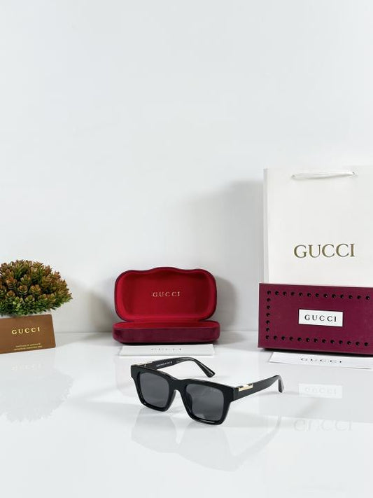GUCCI SUNGLASSES