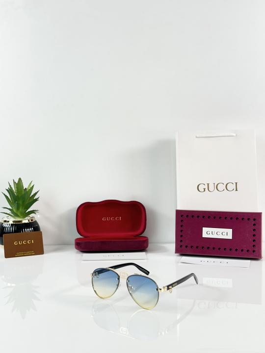 GUCCI SUNGLASSES