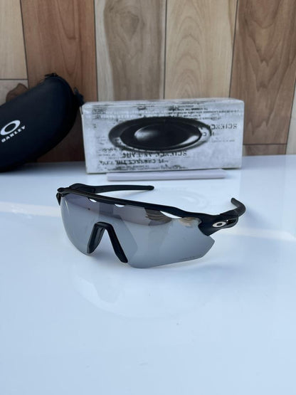 OKALEY SUNGLASSES