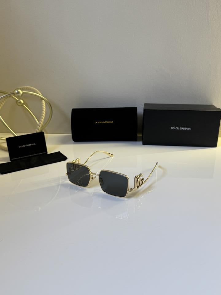 D&G AUNGLASSES
