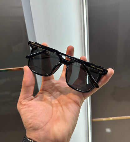 Marc Jacobs All Black Convertible Shade Attachment 8190