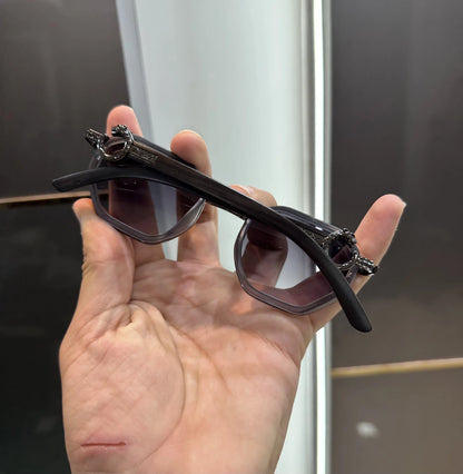 Cartie r Jaguar All Black Shaded 648