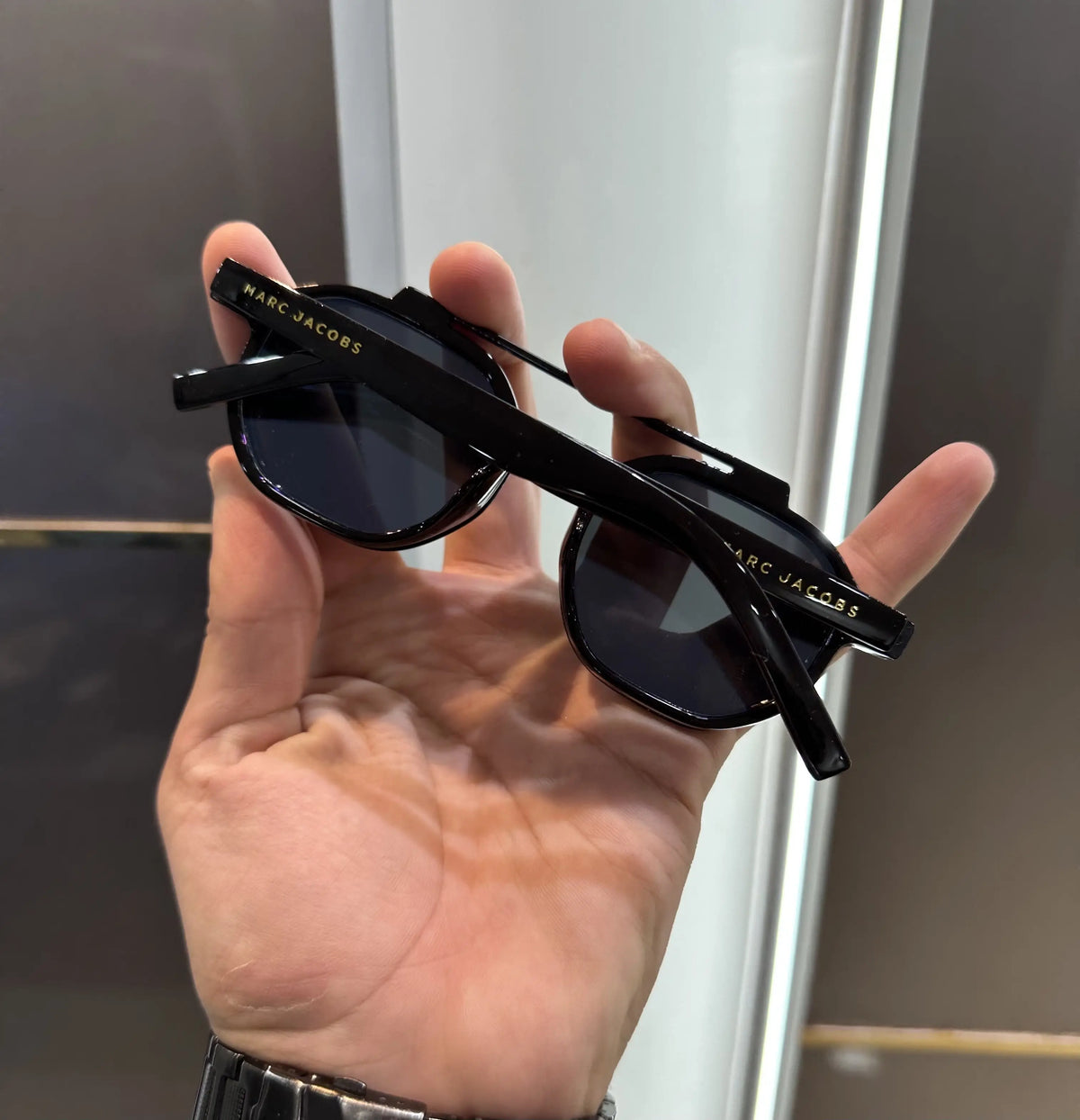 Copy Marc Jacobs All Black Dual Premium shades 1005