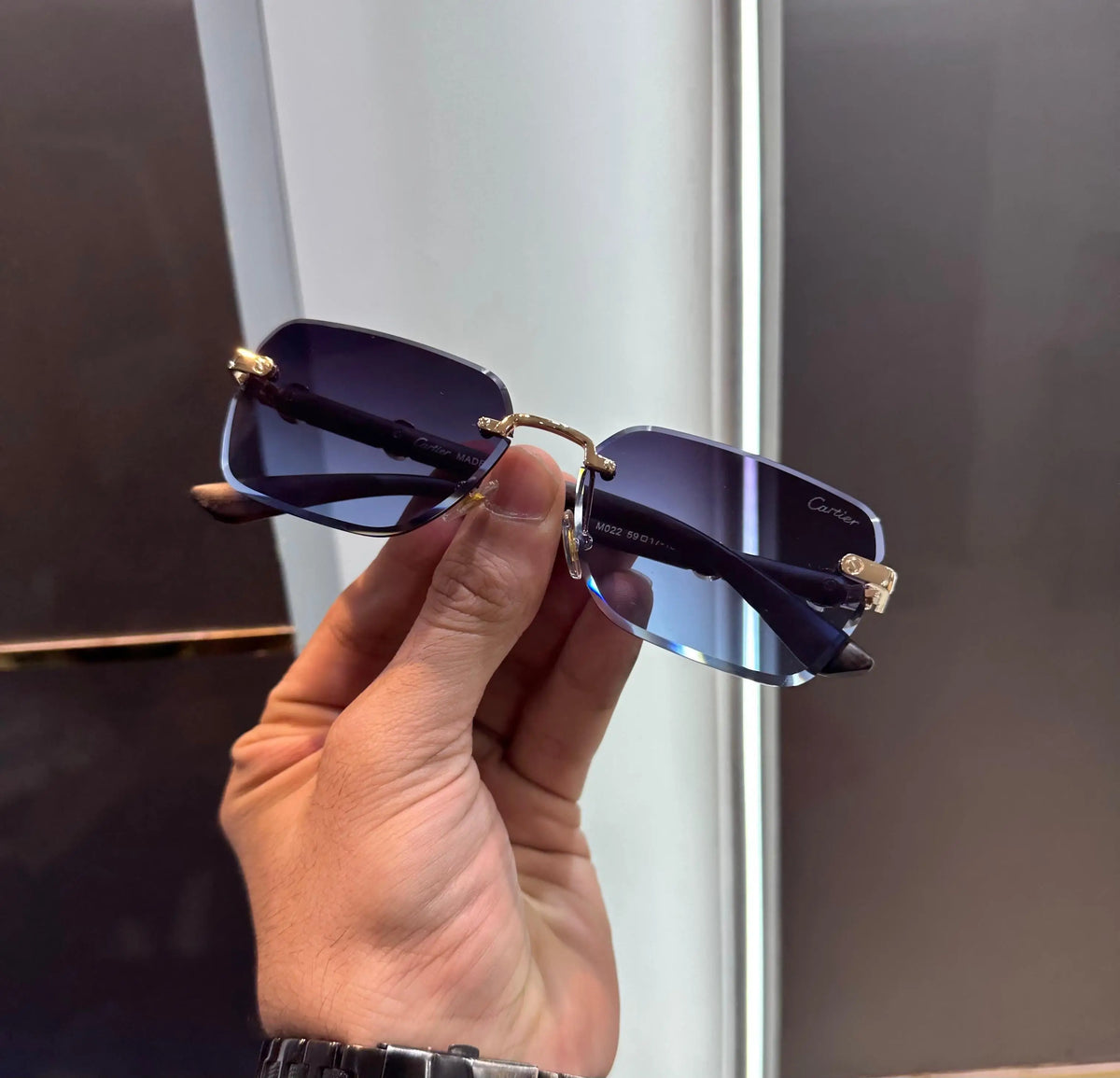 Cartie r Blue Wooden Finish Premium Shades 022