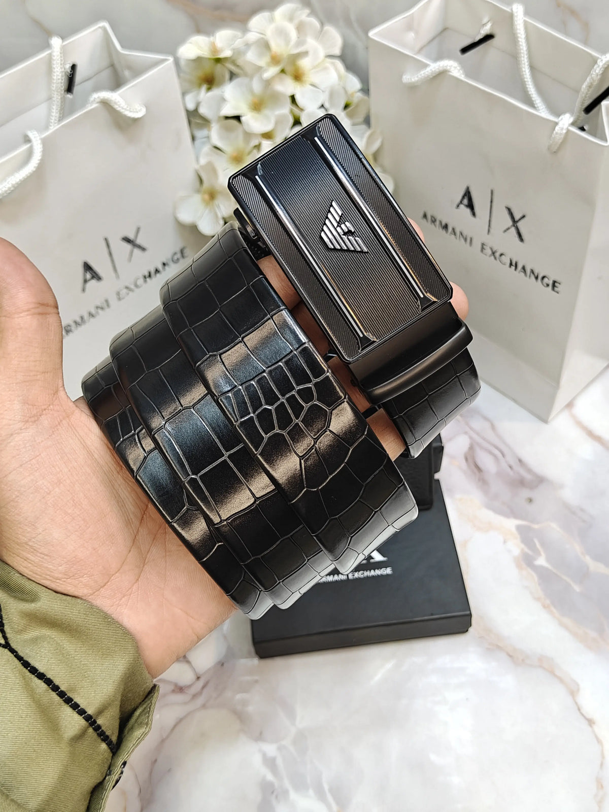 AX ARMANI EXCHANGE PREMIUM QUALITY AUTOLOCK BELT & AX CARD HOLDER WITH OG BOX & CARRY BAG