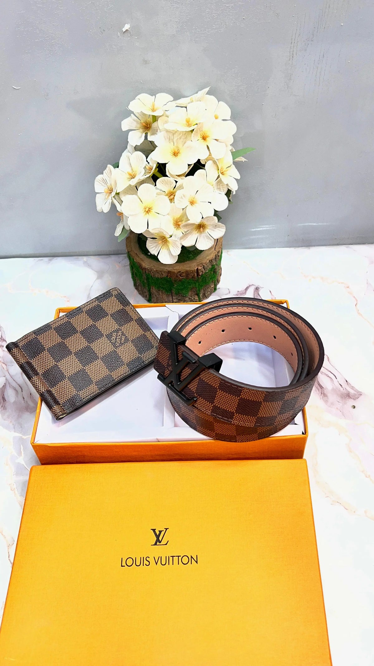 LV LOUIS VUITTON PREMIUM QUALITY BELT & CARD HOLDER COMBO WITH OG BOX