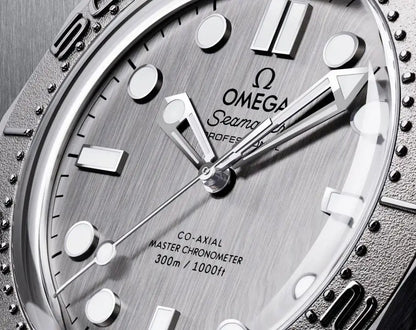 Omeg_a Seamaster Diver 300M Beast Grey