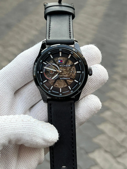Tomm_y Hilfiger Automatic Black Leather