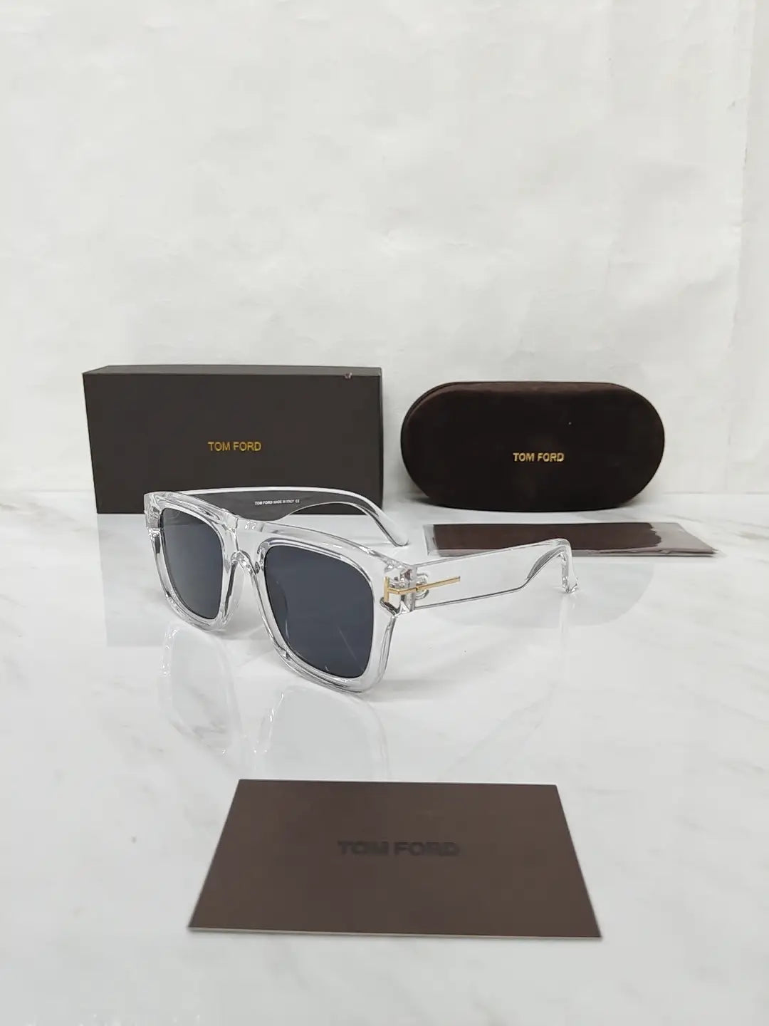 Tom Ford 259 transparent