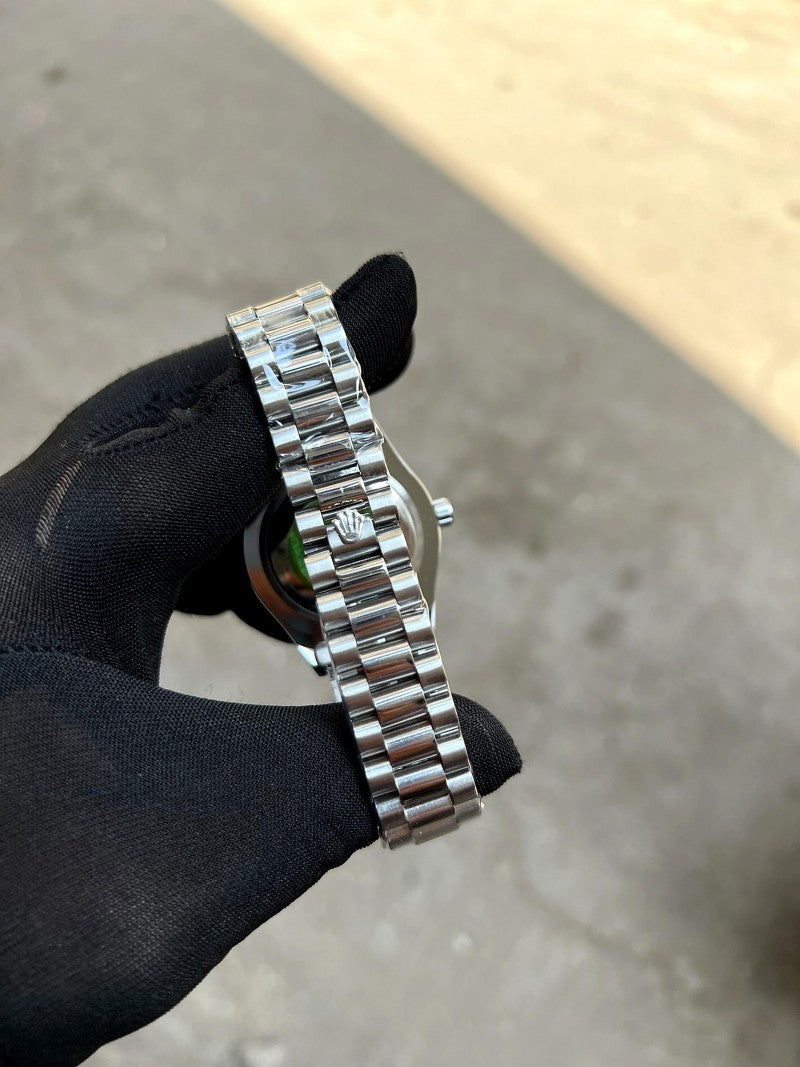 Role x Oyster Perpetual Date Just