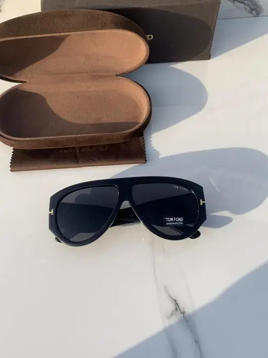 Tomford_9577_full_black
