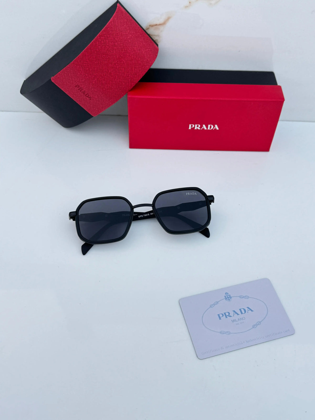Prada_792_black