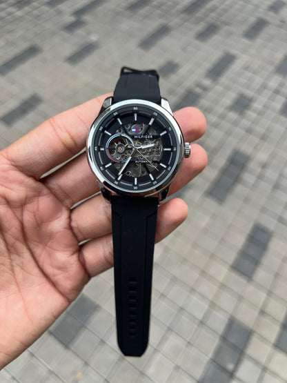 Tommy Hilfige r Automatic