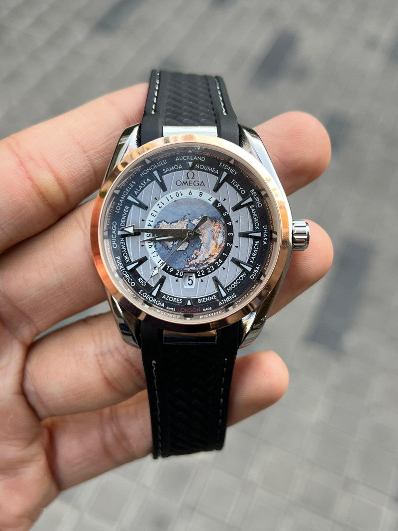 Omeg a Seamaster World