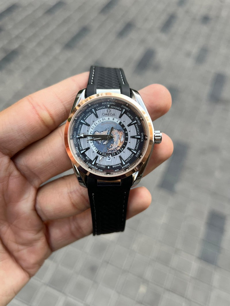 Omeg a Seamaster World