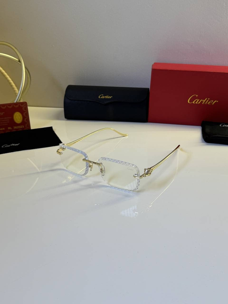 Cartier_2512_Gold_Frame