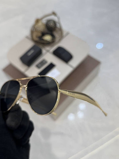 Prada_122_Gold_Black