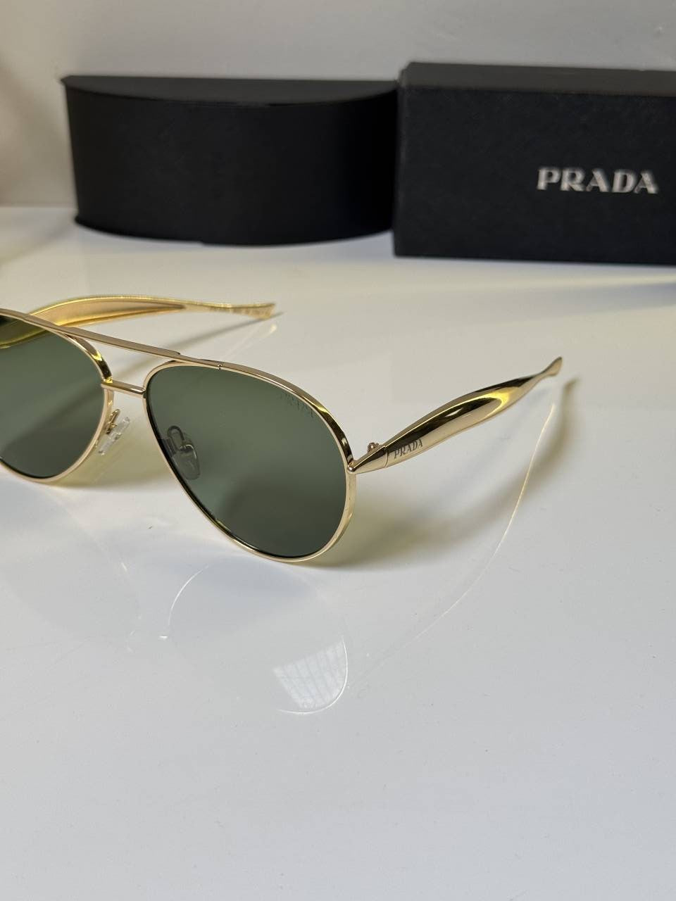 Prada_122_Gold_Green