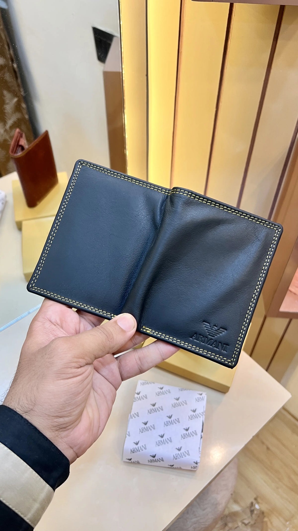 AX ARMANI EXCHANGE PREMIUM QUALITY IMPORTED WALLET WITH BOX