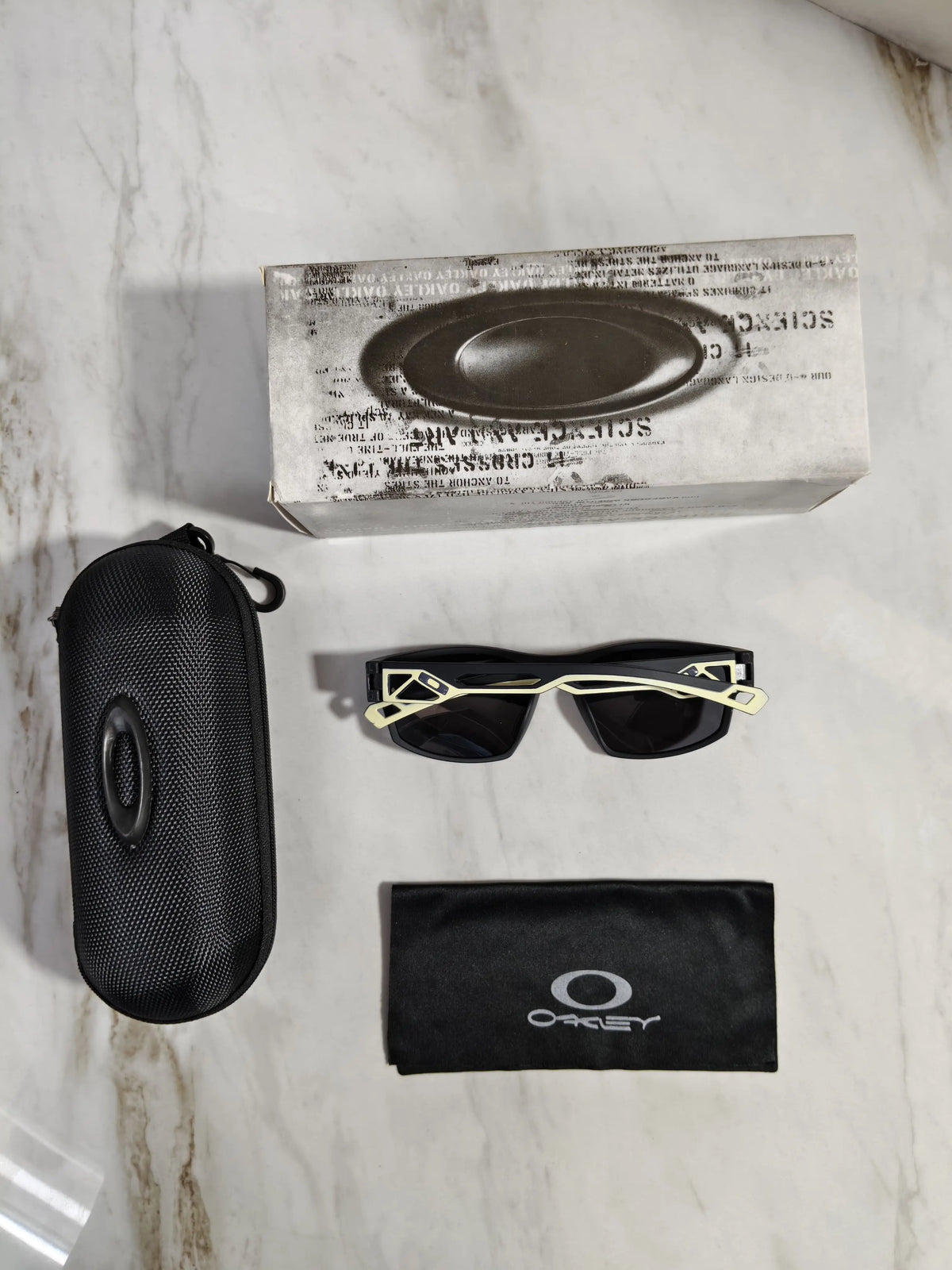 OAKLEY 3390 MATT BLACK GOLD