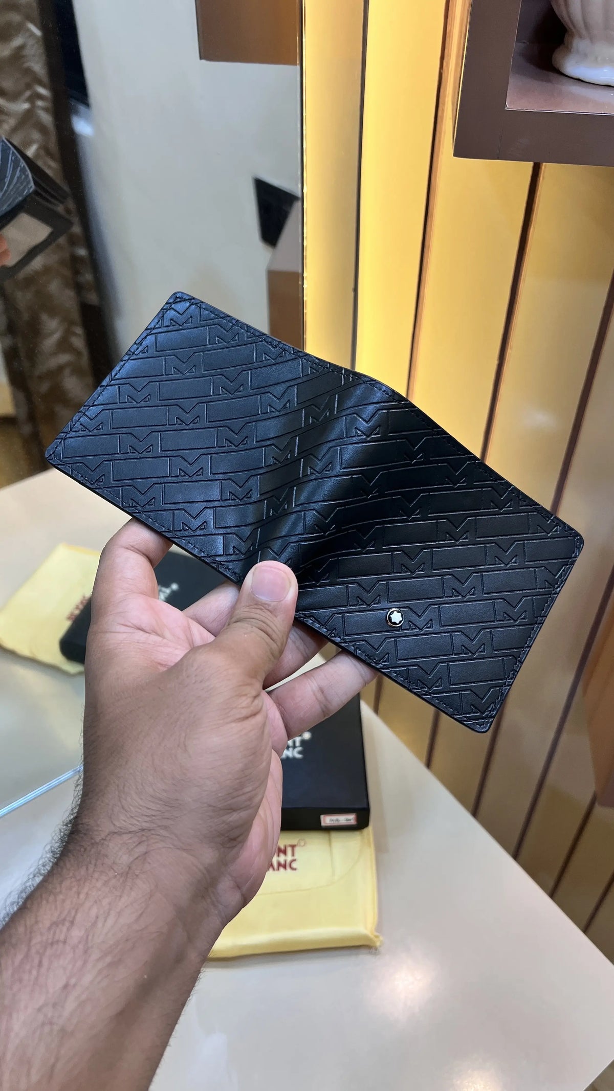 MONTBLANC PREMIUM QUALITY IMPORTED WALLET WITH OG BOX