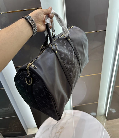 Louis Vuitto n Luxury Imported Duffel Bag 2558