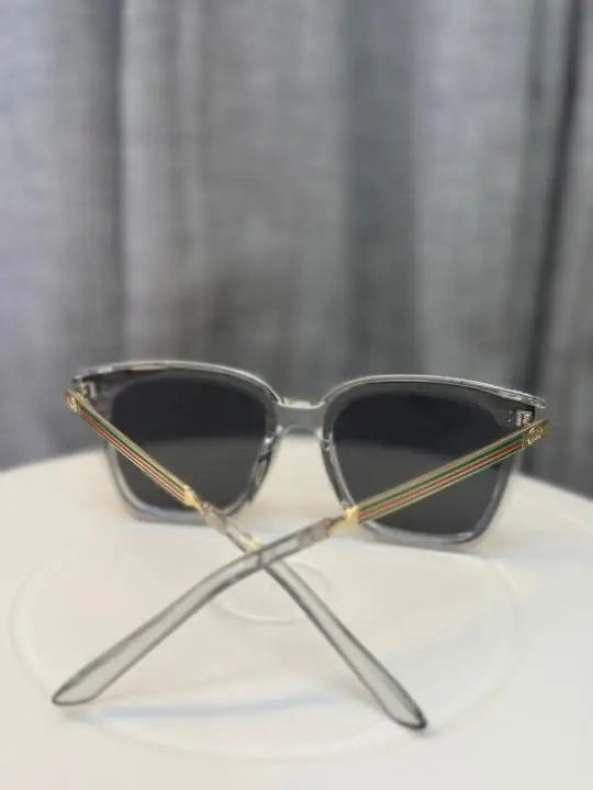 Gucci I 000 black butterflay