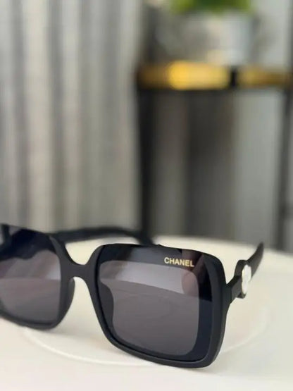 sunglass