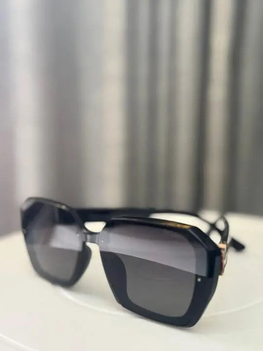 sunglass