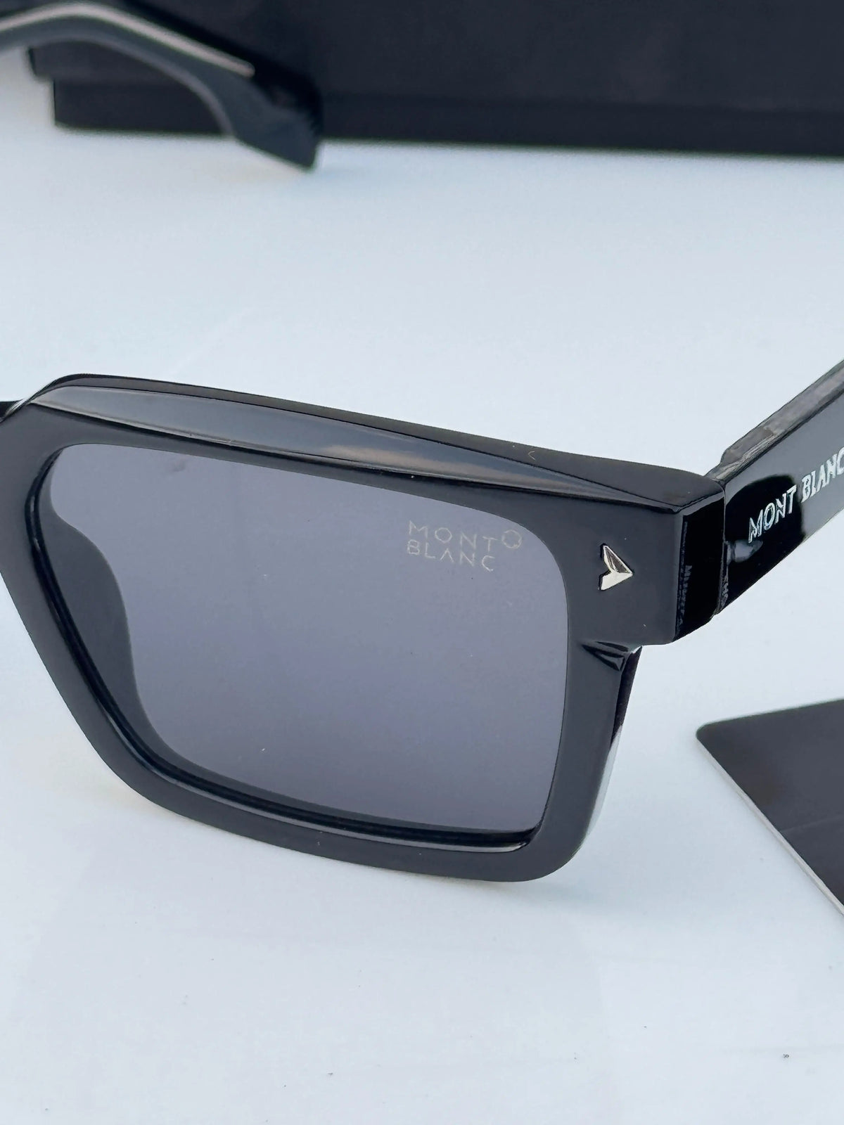 Mont_blanc_335_glossy_black