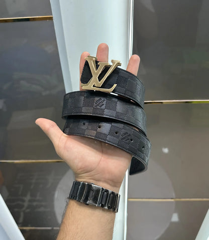 Louis Vuitto n Gold Checks Premium Belt